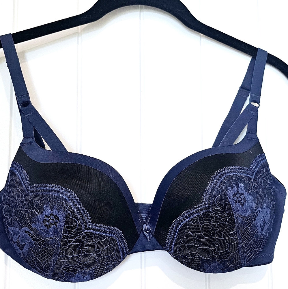 NWOT, New, Unworn, Lace Blue and Black Maidenform Bra, Sz 36C